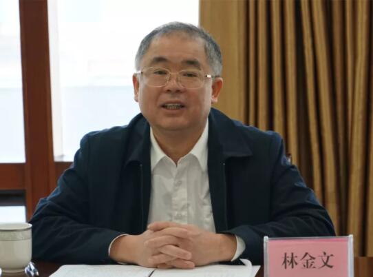 林金文簡歷：廣西自治區(qū)人大法制委員會副主任委員林金文，曾任廣西高院副院長、司法廳廳長、商務(wù)廳副廳長
